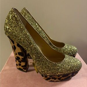 New! Size 9 Nine West Glitter Platform Pumps with Leopard Fur Heel.